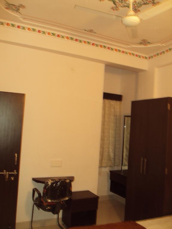 Mewar Avenue Guest House Udaipur Oda fotoğraf